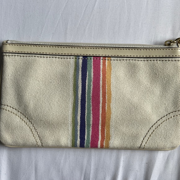 Coach wristlet - Picture 3 of 5
